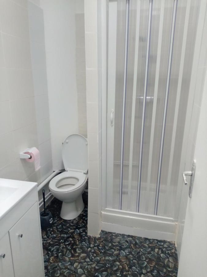 Hotel Le Celtic 몽뤼꽁 외부 사진