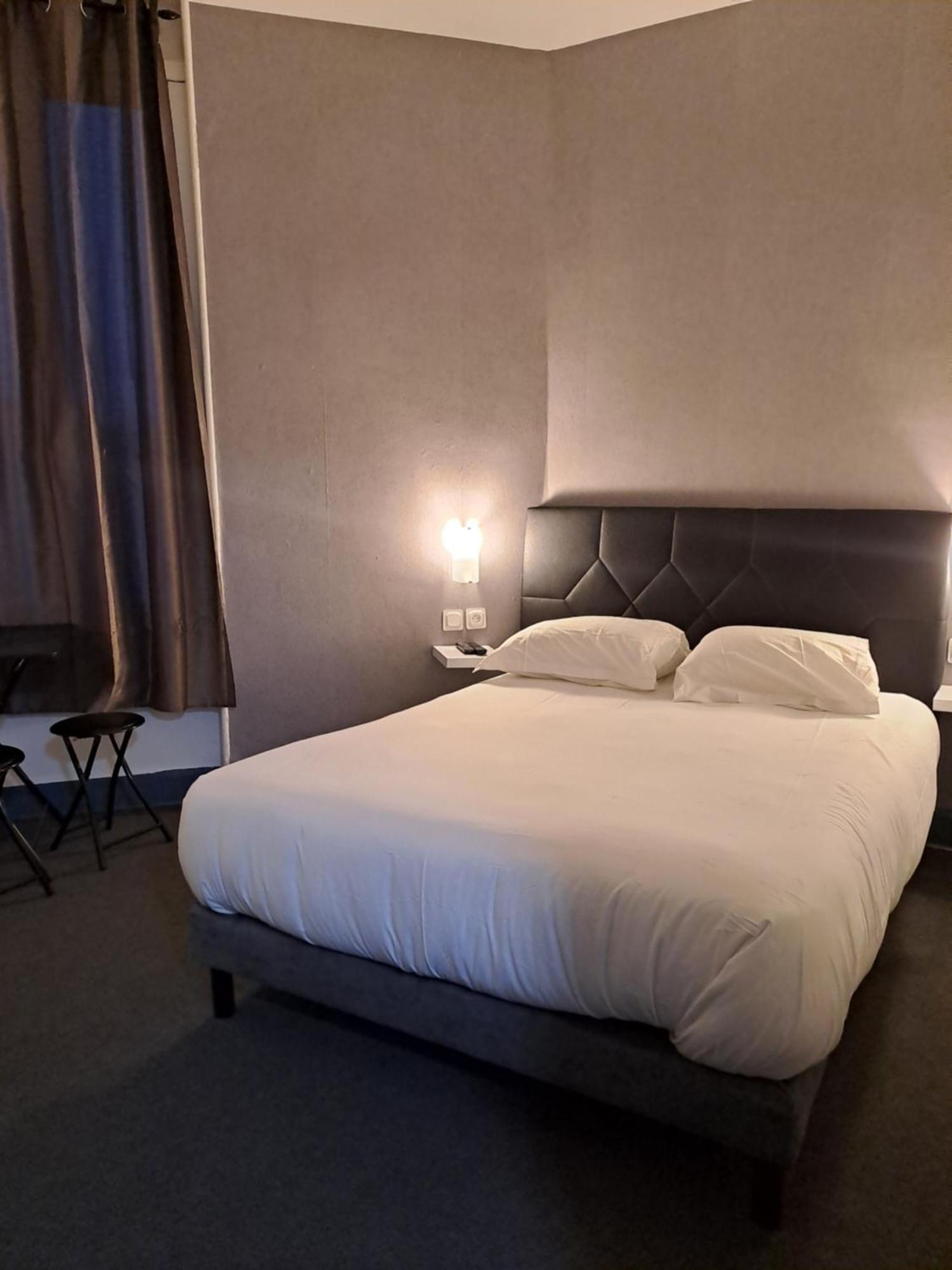 Hotel Le Celtic 몽뤼꽁 외부 사진